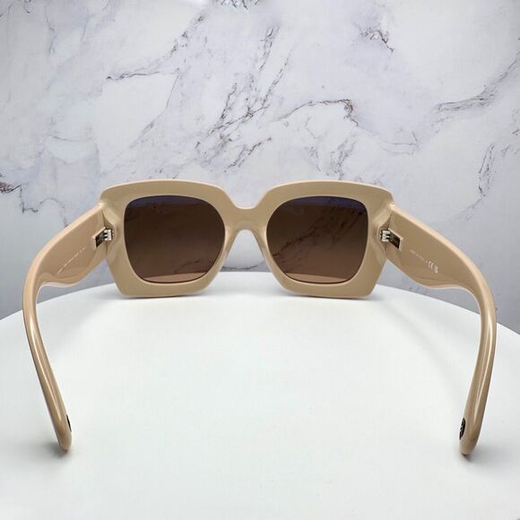 New CHANEL Sunglasses - Picture 14 of 16